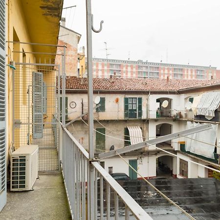 Alessandria Central Apt 10Min Walk Central Station Exteriér fotografie